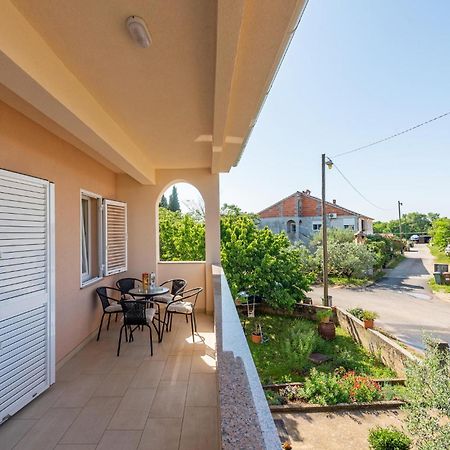 Cozy Apartment In Zadar With Wifi Bagian luar foto