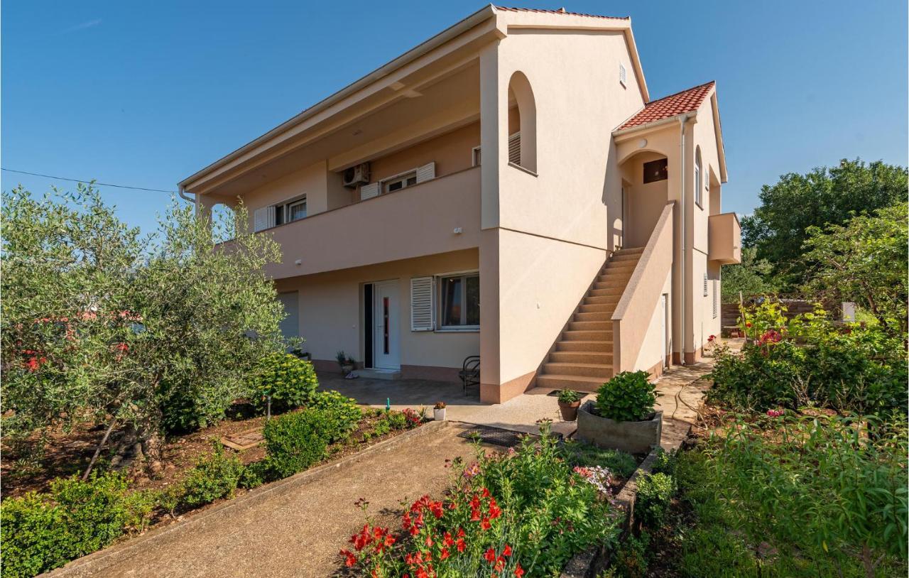 Cozy Apartment In Zadar With Wifi Bagian luar foto