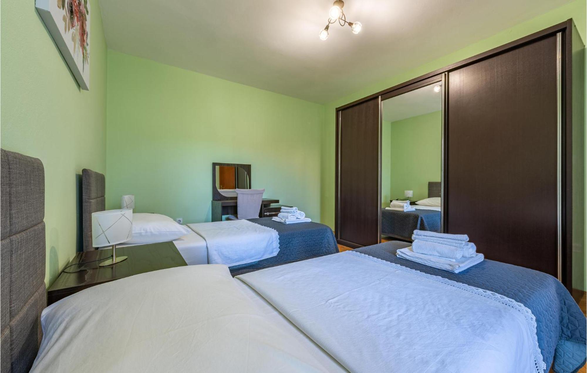 Cozy Apartment In Zadar With Wifi Bagian luar foto