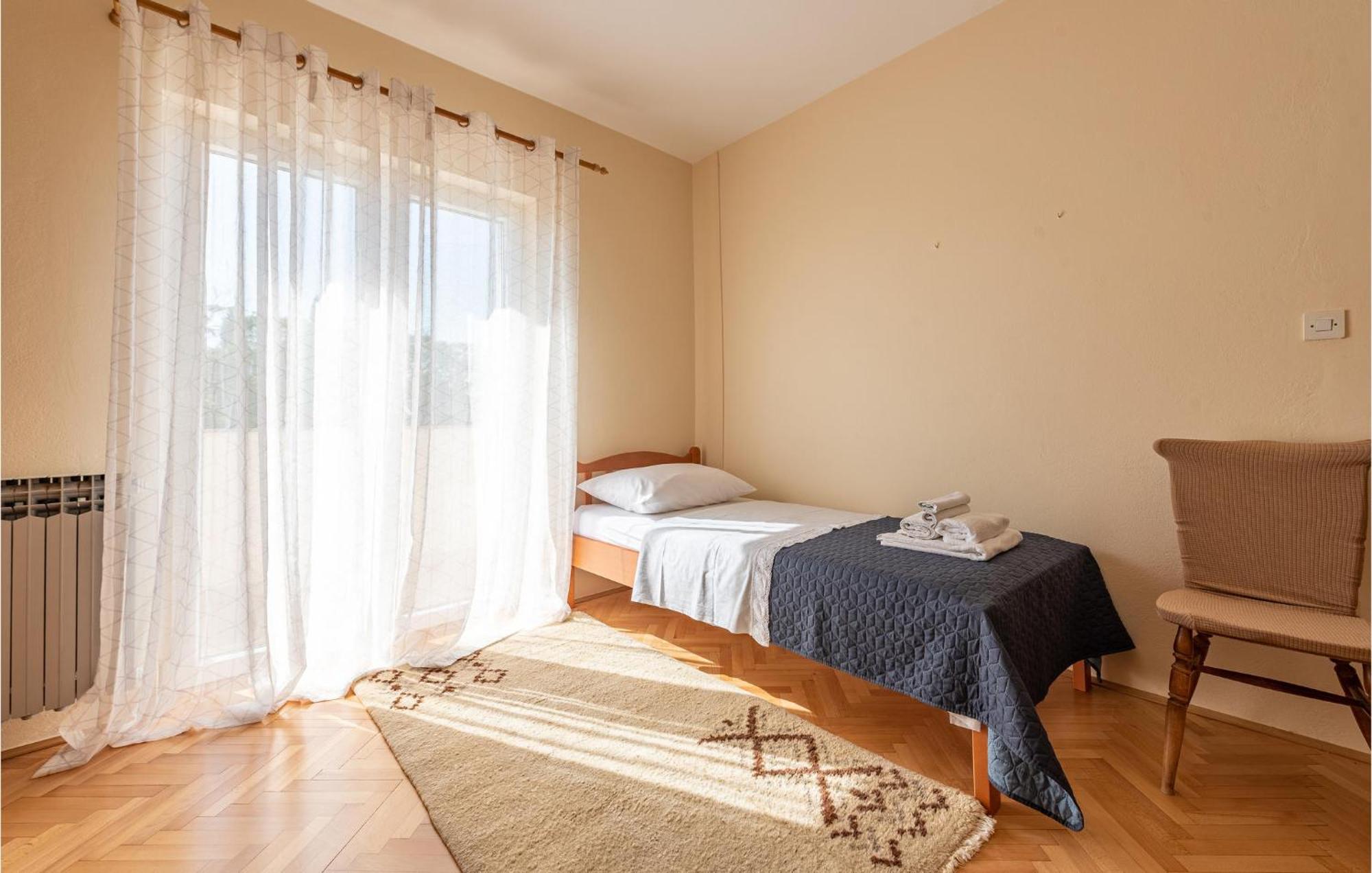 Cozy Apartment In Zadar With Wifi Bagian luar foto