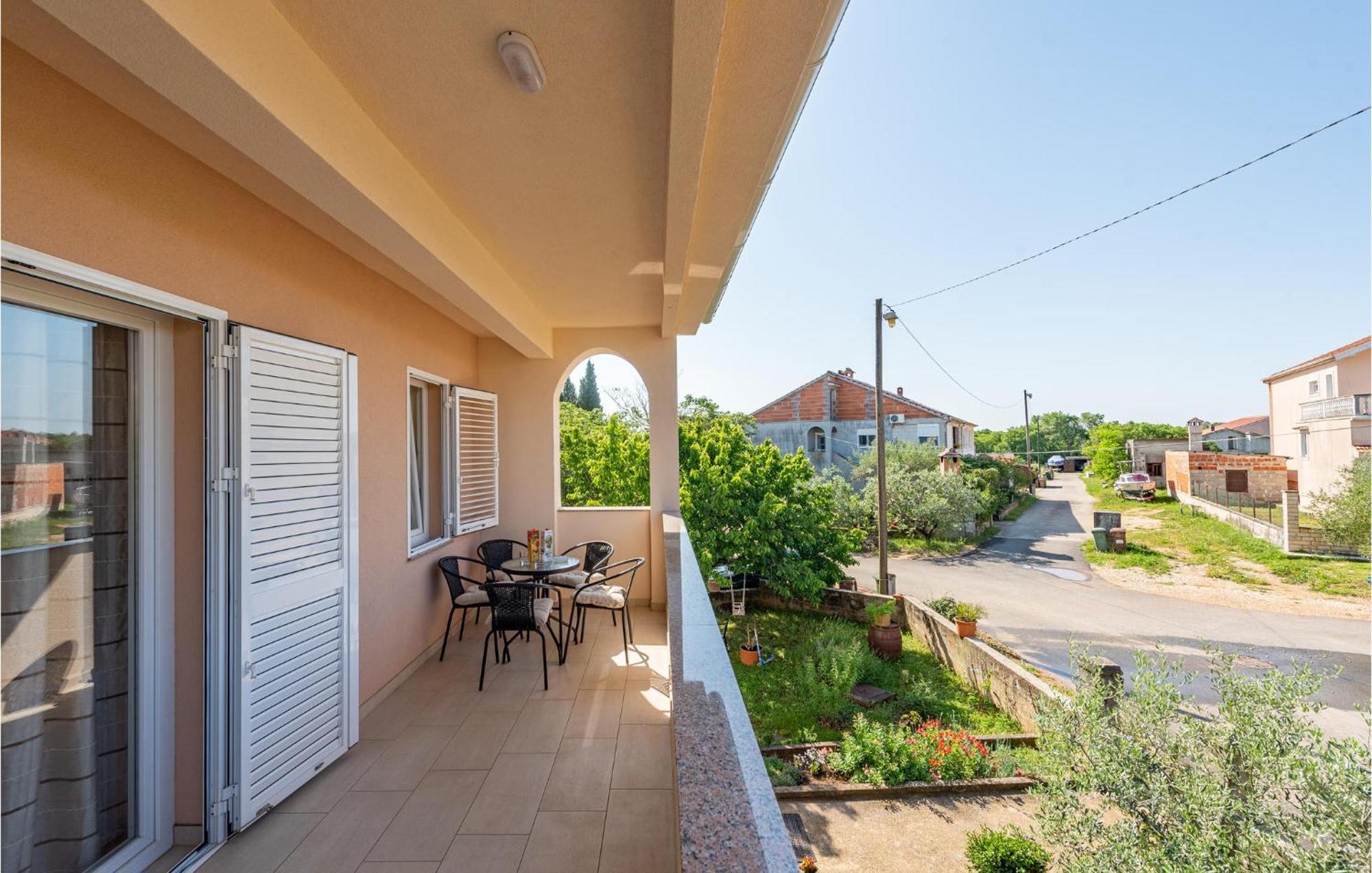 Cozy Apartment In Zadar With Wifi Bagian luar foto
