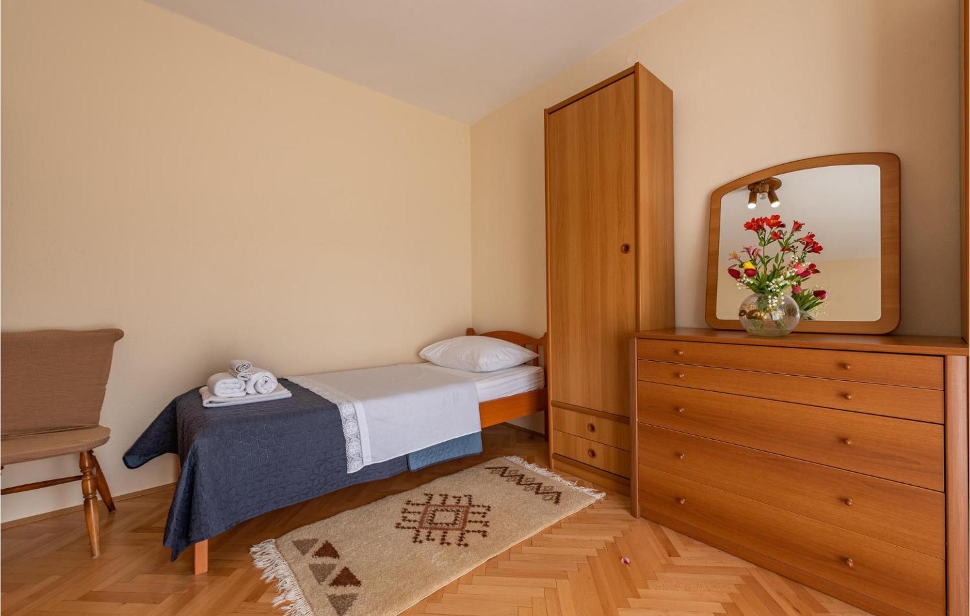 Cozy Apartment In Zadar With Wifi Bagian luar foto