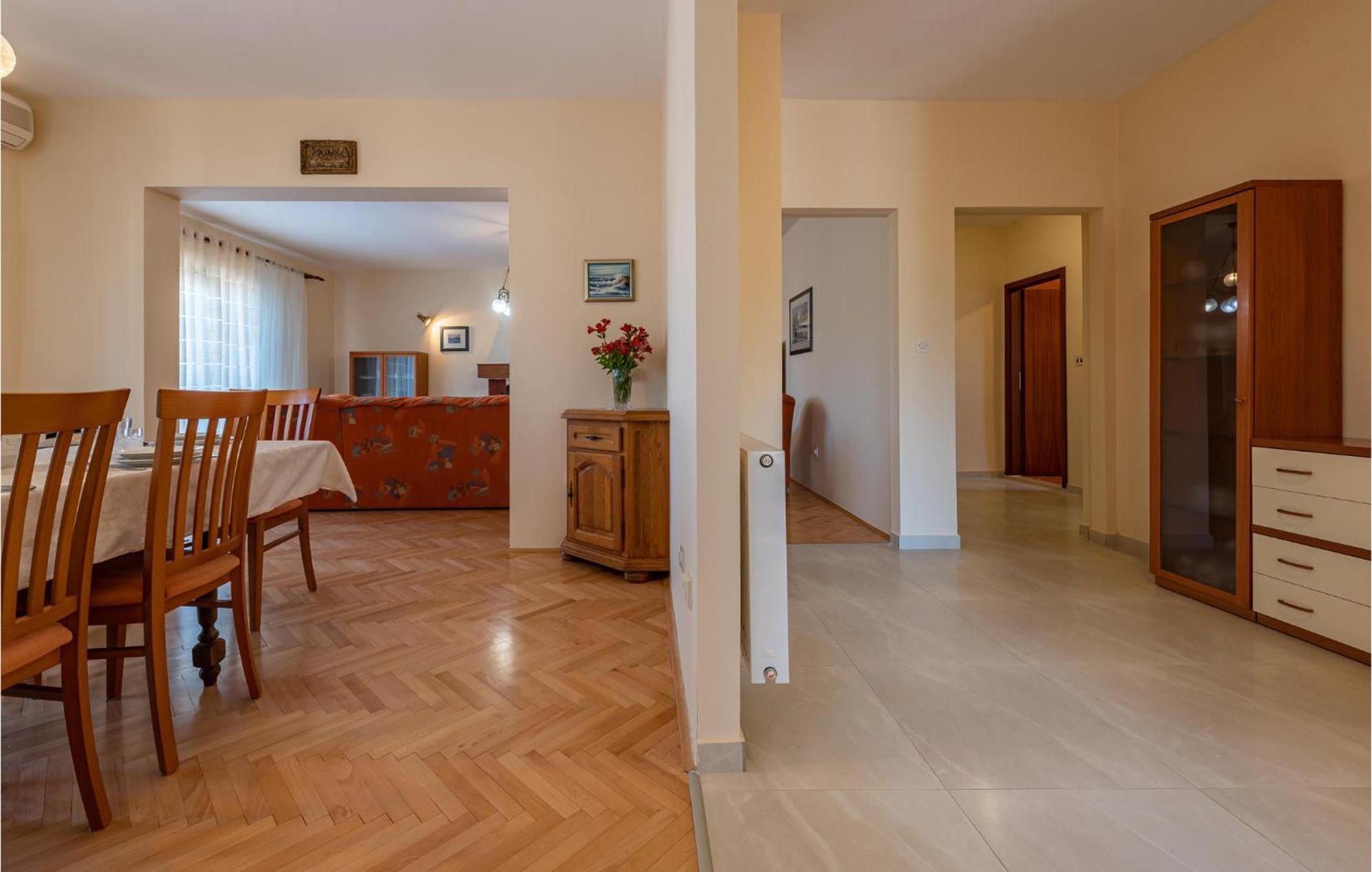 Cozy Apartment In Zadar With Wifi Bagian luar foto