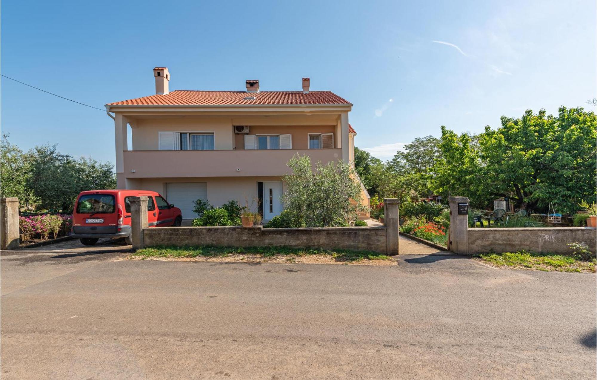 Cozy Apartment In Zadar With Wifi Bagian luar foto