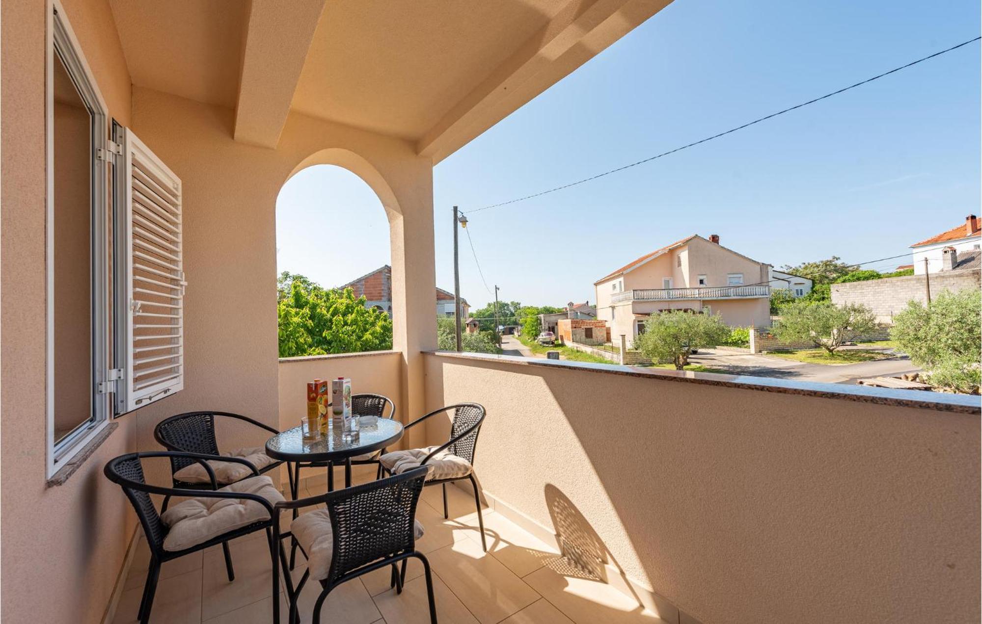Cozy Apartment In Zadar With Wifi Bagian luar foto